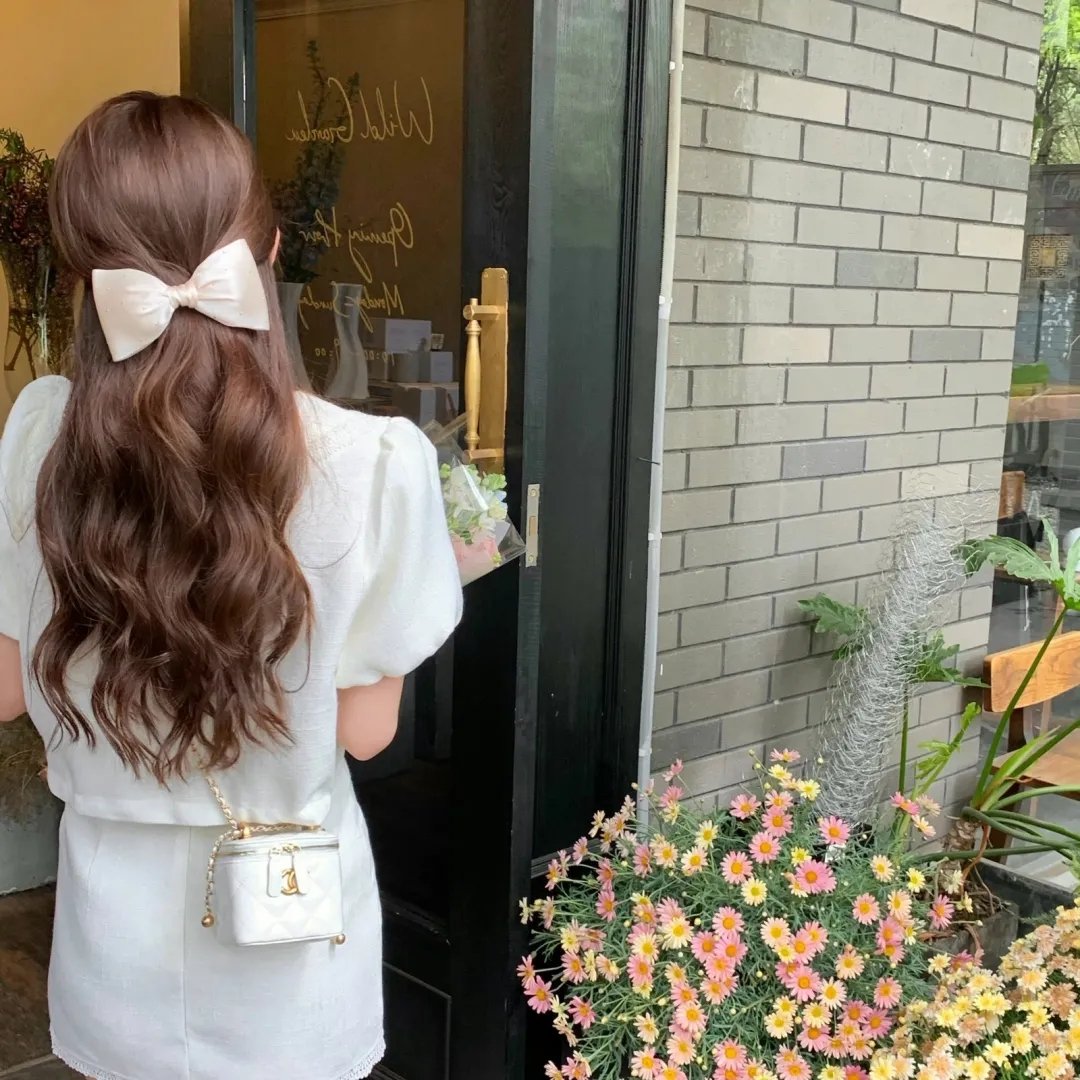 平凡岁月的魅力封面