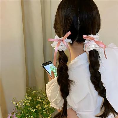 村里来了个洋媳妇封面